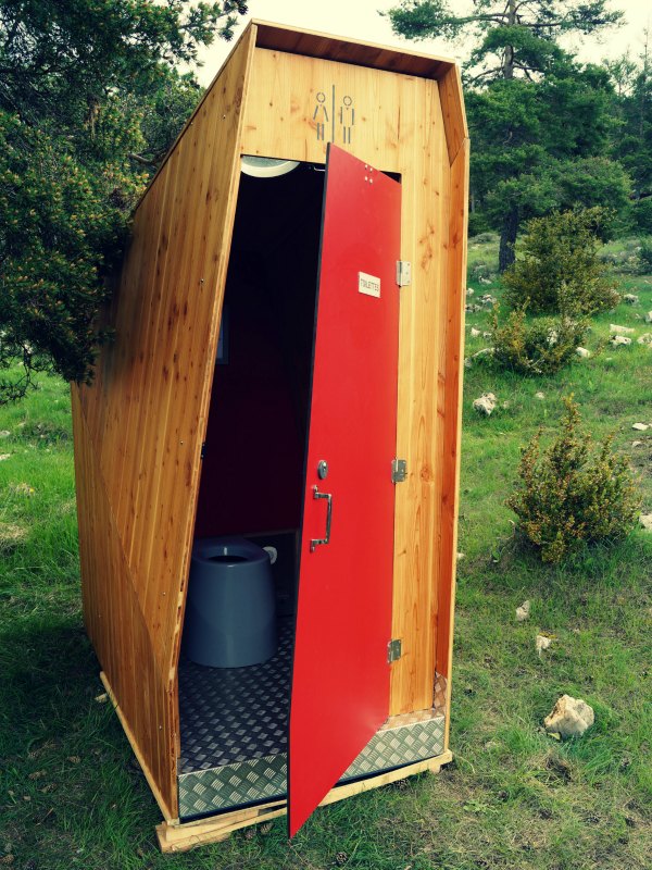 toilettes sèches mobiles haut de gamme