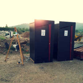 toilettes sèches pour un chantier de travaux