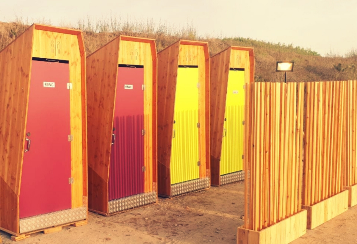 location toilettes plages campings