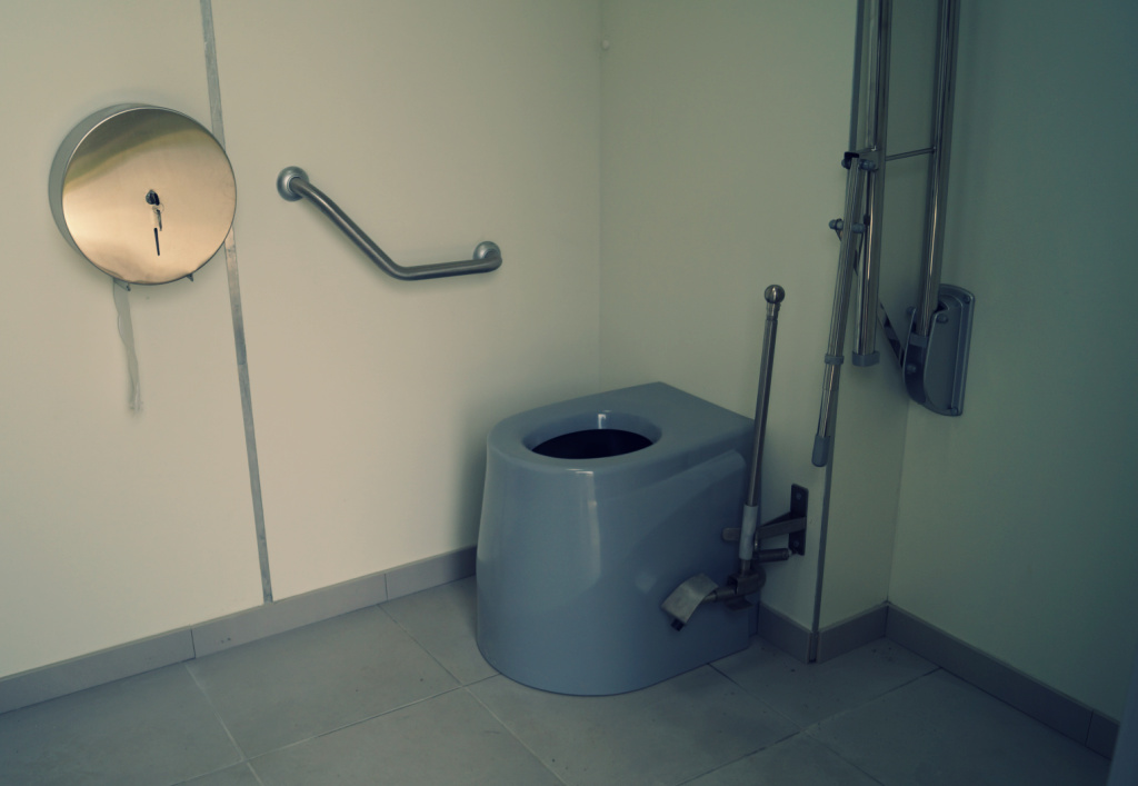 lovely-toilettes-separation-gros-volume toilettes sèches gros volume