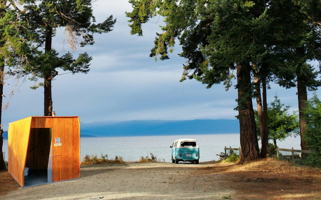 3 bonnes raisons d’installer des toilettes sèches publiques à la plage