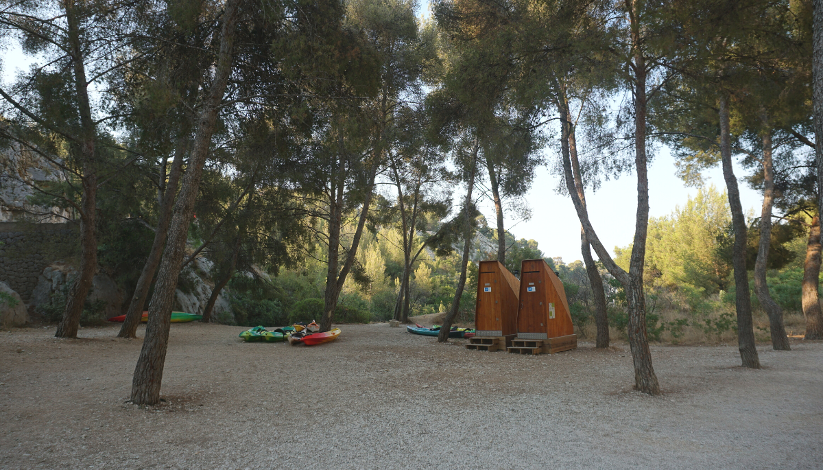 Toilettes sèches publiques - Parc National des Calanques