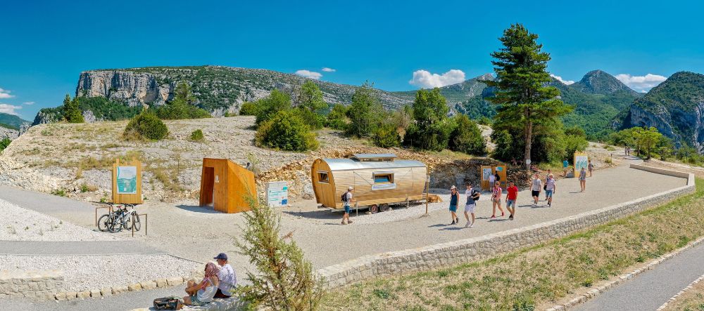 toilettes sèches dans le parc du verdon