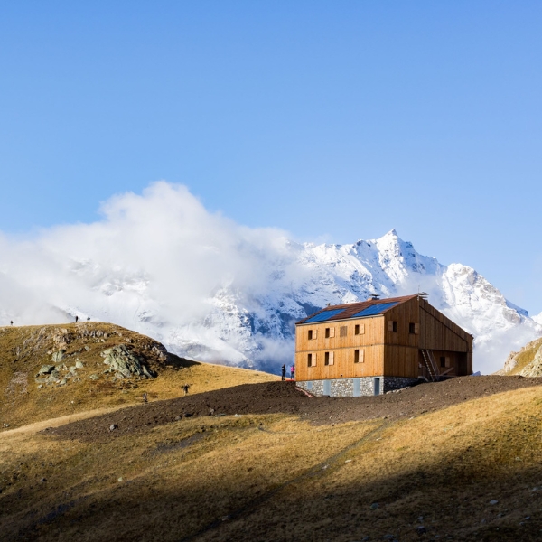 toilettes sèches pour un refuge de montagne