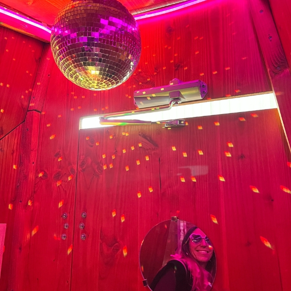 Gamme COLOR porte violette Belambra