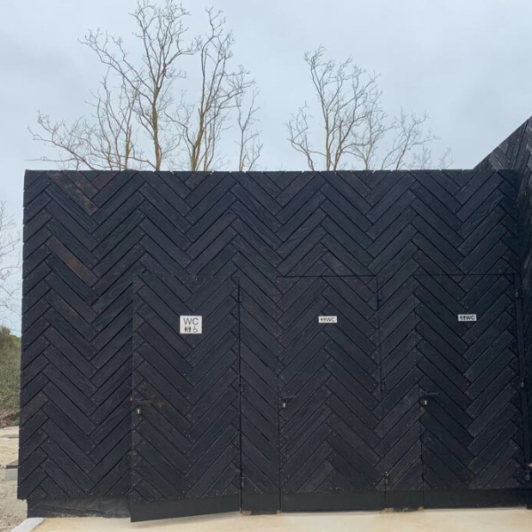 Notre Lovely urinoir au coeur du CIAM